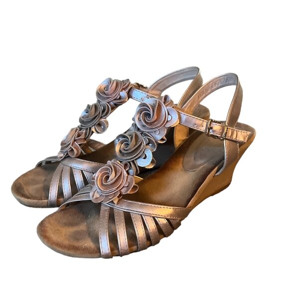 Patrizia by Spring Step Wedge Sandals 2" Heels Rose Gold and Silver - Size 7.5 - Picture 2 of 4